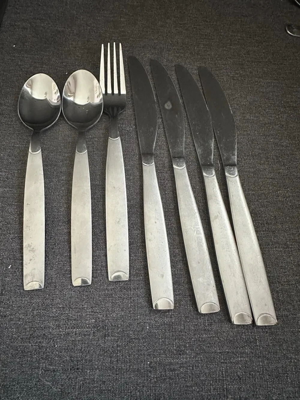 Cambridge Stainless Flatware 7 Piece Set Modern Pattern 4 Knives 2 Spoons 1 Fork